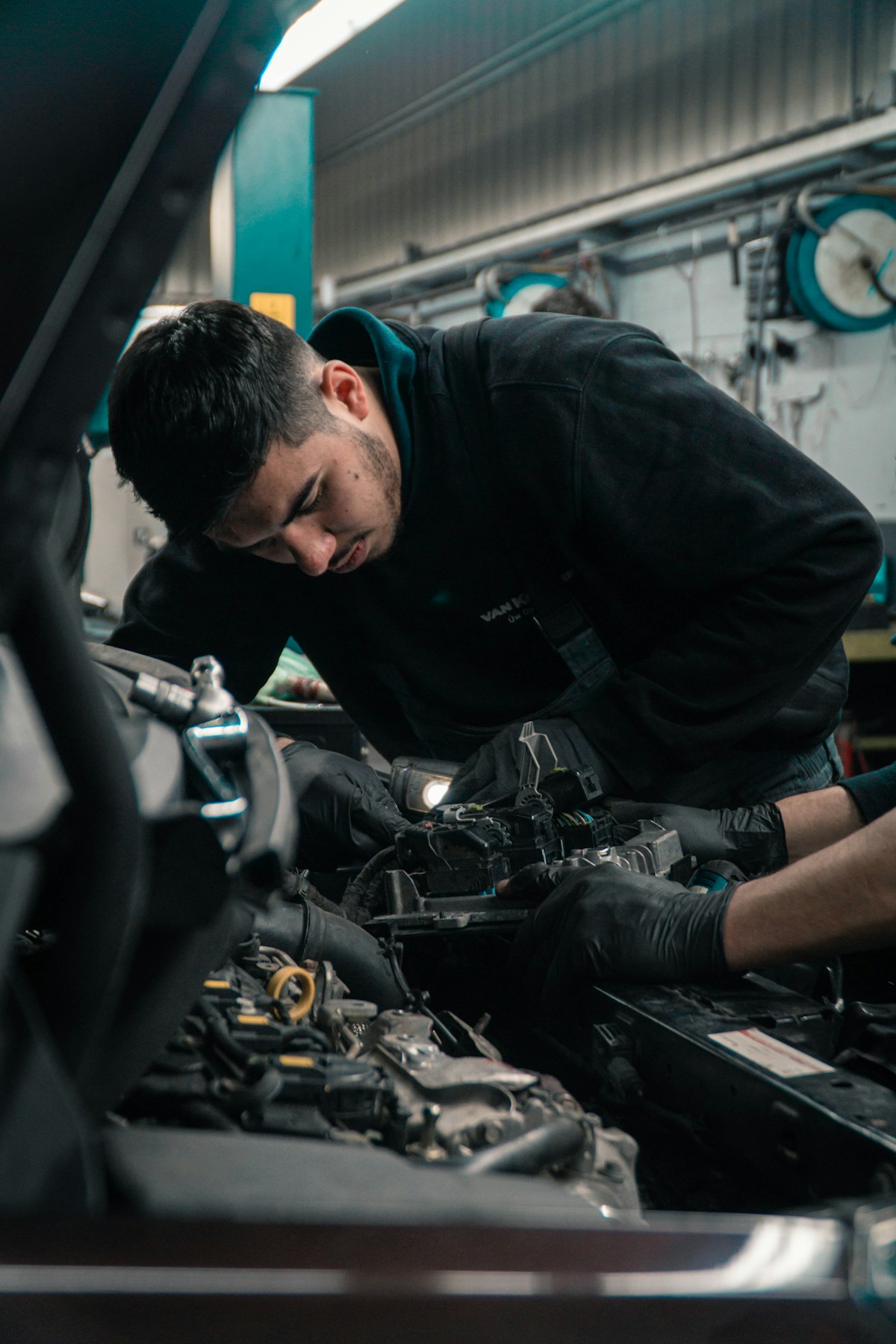 repairs workshop image